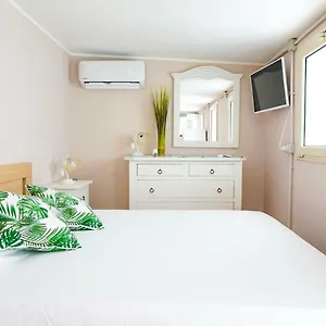 Appartamento Aurelia - Modern Seafront Studio, Flumini di Quartu